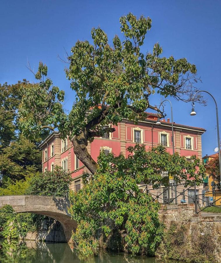 Trilocale In Villa Signorile Milán Exterior foto