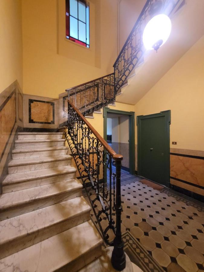 Trilocale In Villa Signorile Milán Exterior foto